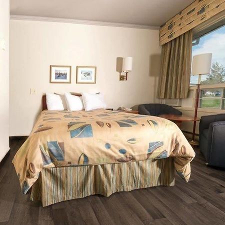 Motel Le Boreal Baie-Comeau Exteriör bild